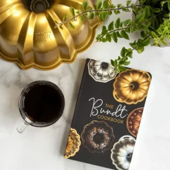 Boek: Nordic Ware The Original Bundt Cookbook Outlet