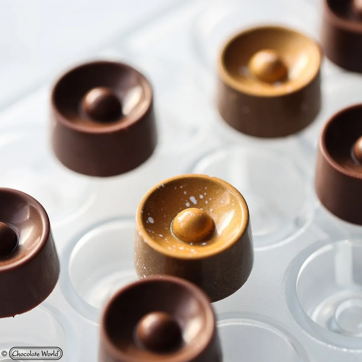 Chocolate World Bonbonvorm The Circle Nick Kunst (21x) 30mm Hot
