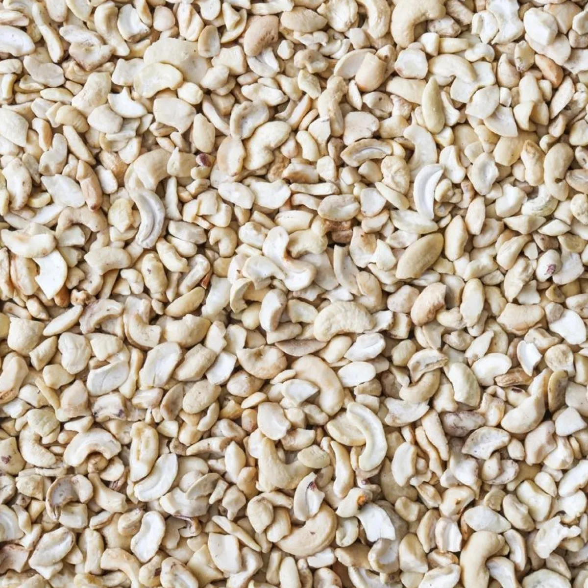 BrandNewCake Cashewnoten Stukjes 300g Hot