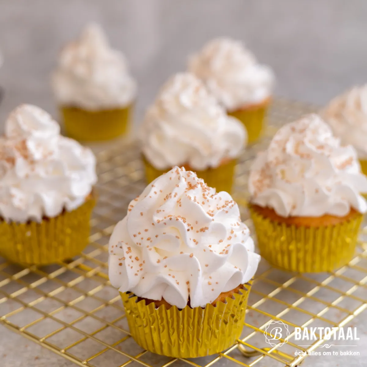 PME Cupcake Vormpjes Goud 30 stuks Hot