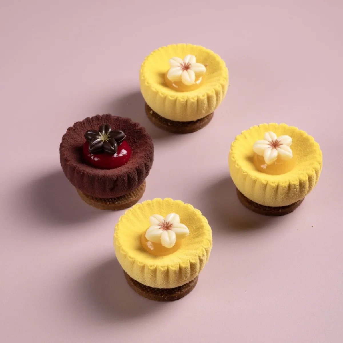 Dobla Chocoladedecoratie Bloem Wit (80 stuks) Sale