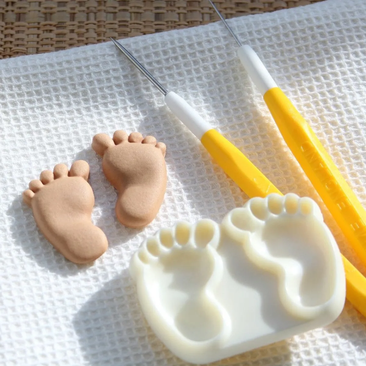 JEM Pop it uitsteker/mal Baby feet (baby voetjes) set/2 Online