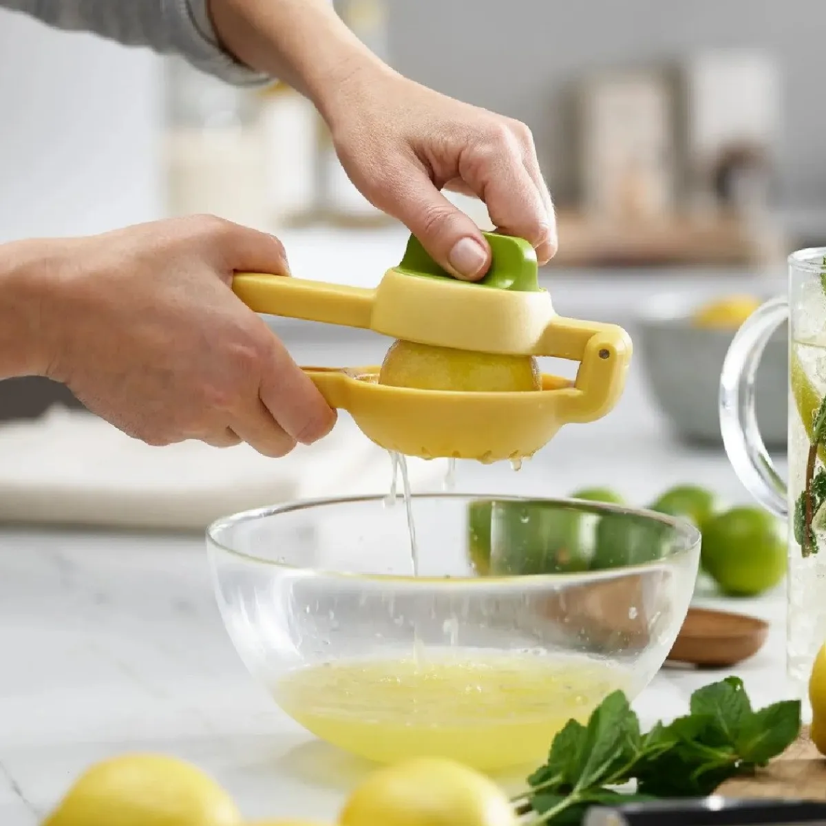 Joseph Joseph JuiceMax Dual-Action Citruspers Sale