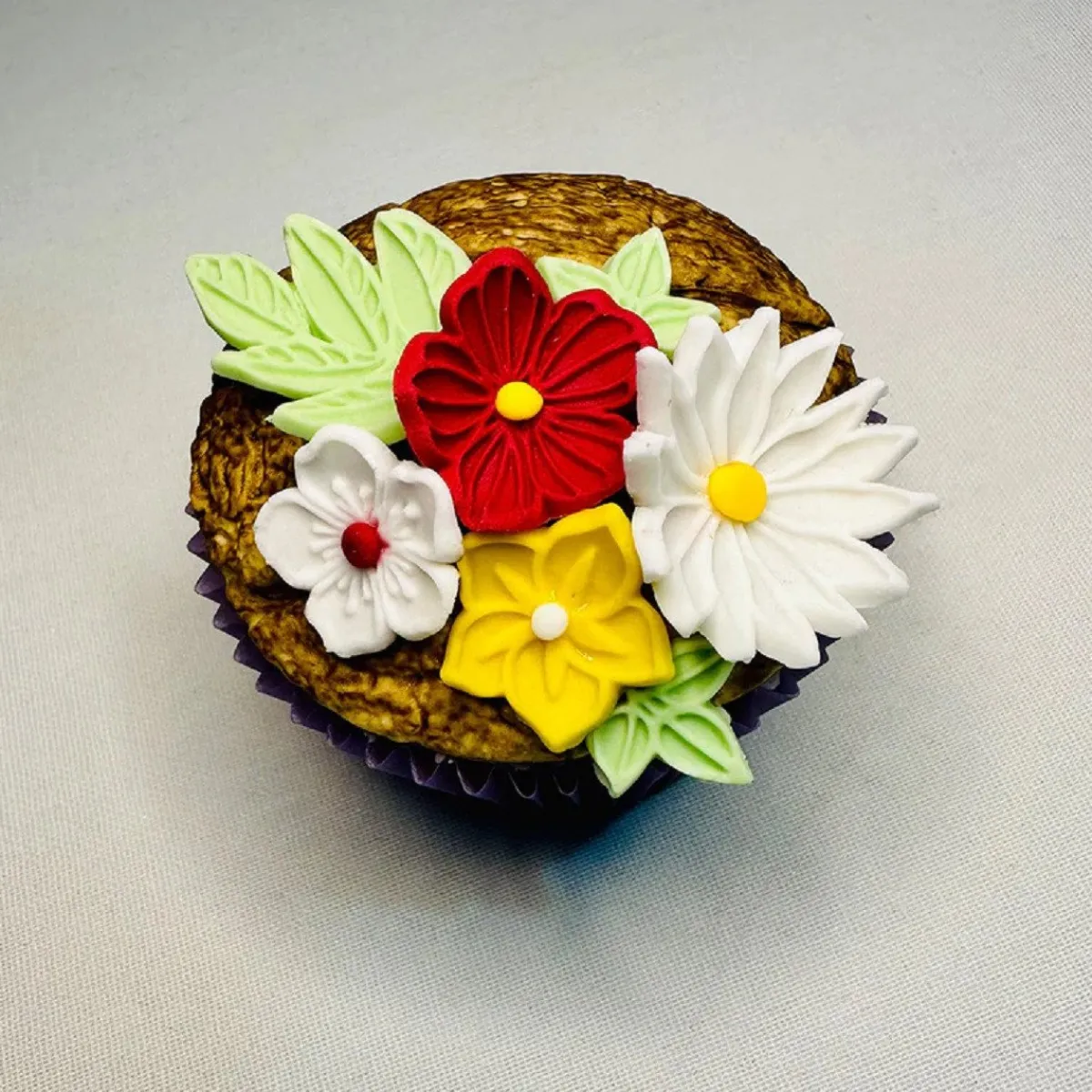 Katy Sue Mold Bloemen en Bladeren Hot