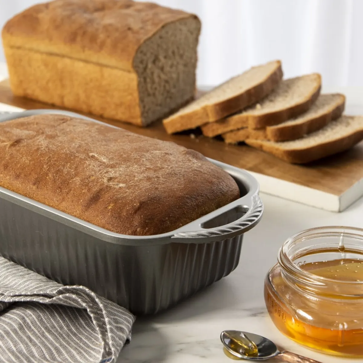 Nordic Ware Classic Broodvorm/Cakevorm Hot