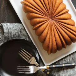 Nordic Ware Fluted Bakvorm Outlet