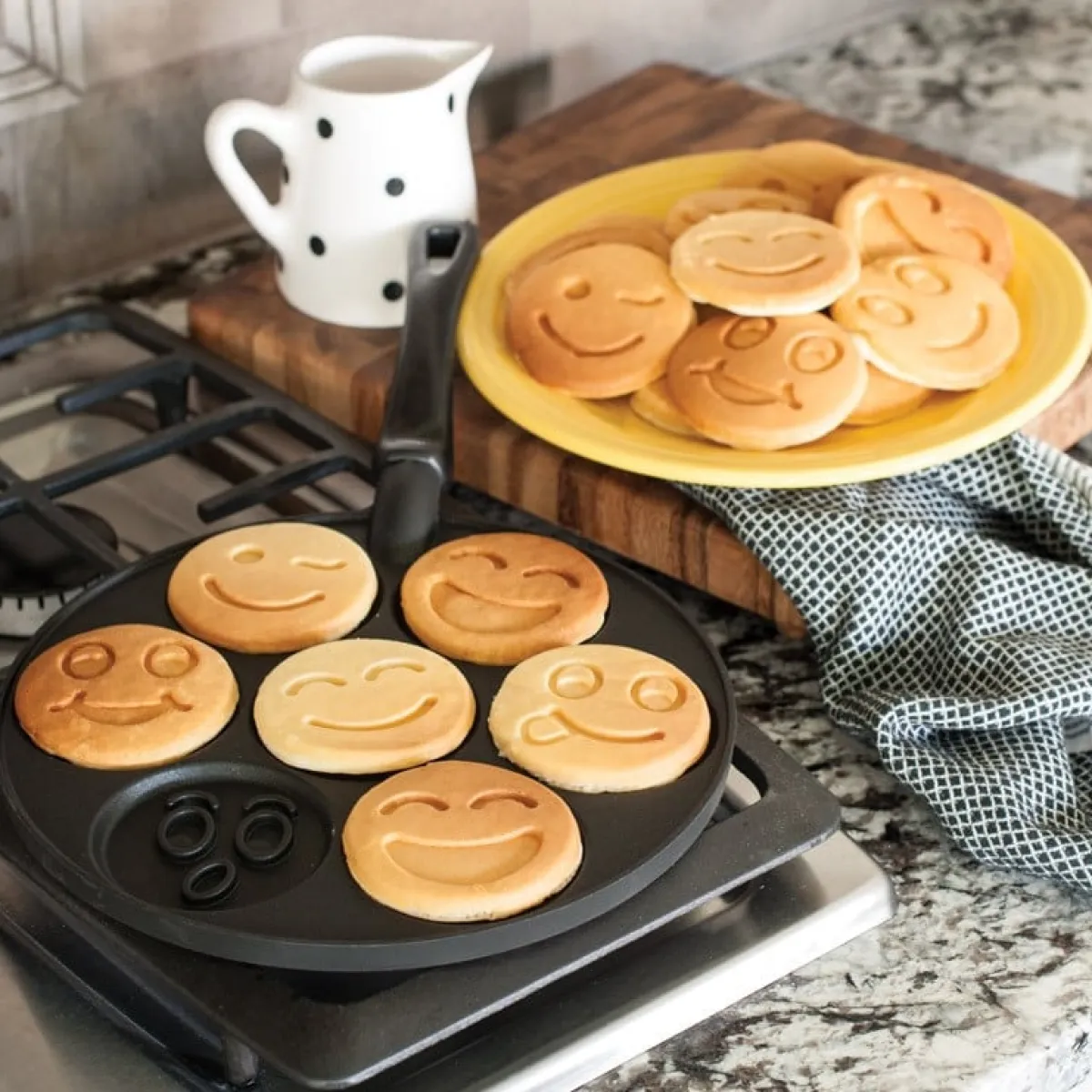 Nordic Ware Pancake Pan Smiley New