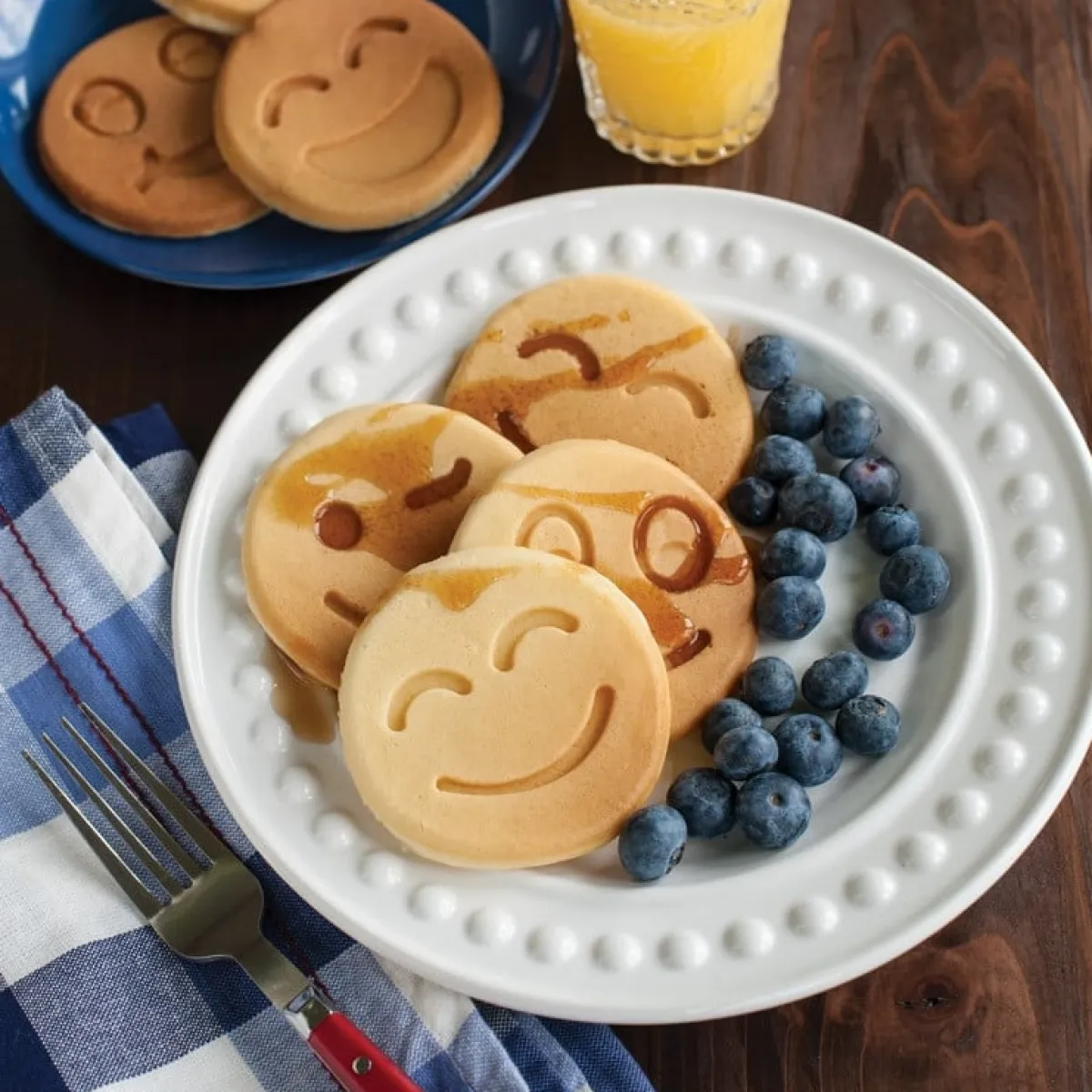 Nordic Ware Pancake Pan Smiley New