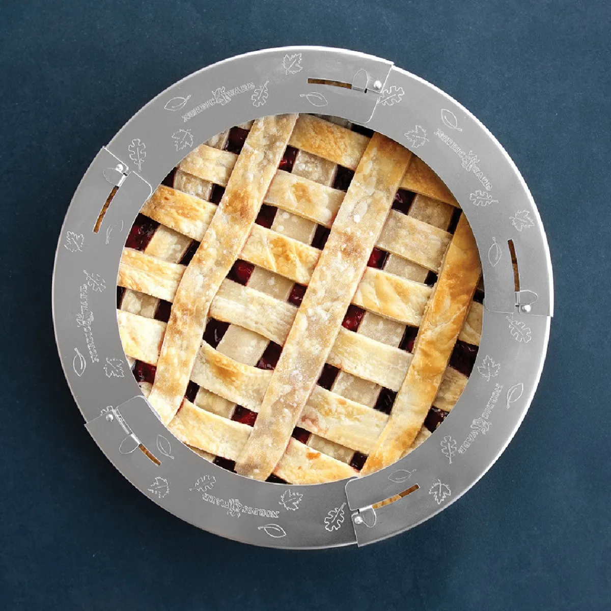 Nordic Ware Pie Crust Shield Verstelbaar Hot