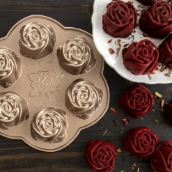 Nordic Ware Rozen Bakvorm Best