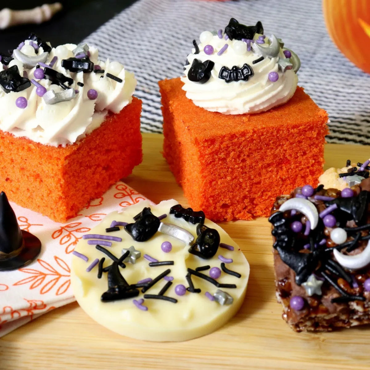 PME Halloween Bewitched Sprinkle Mix (Out of the Box) 60g Best