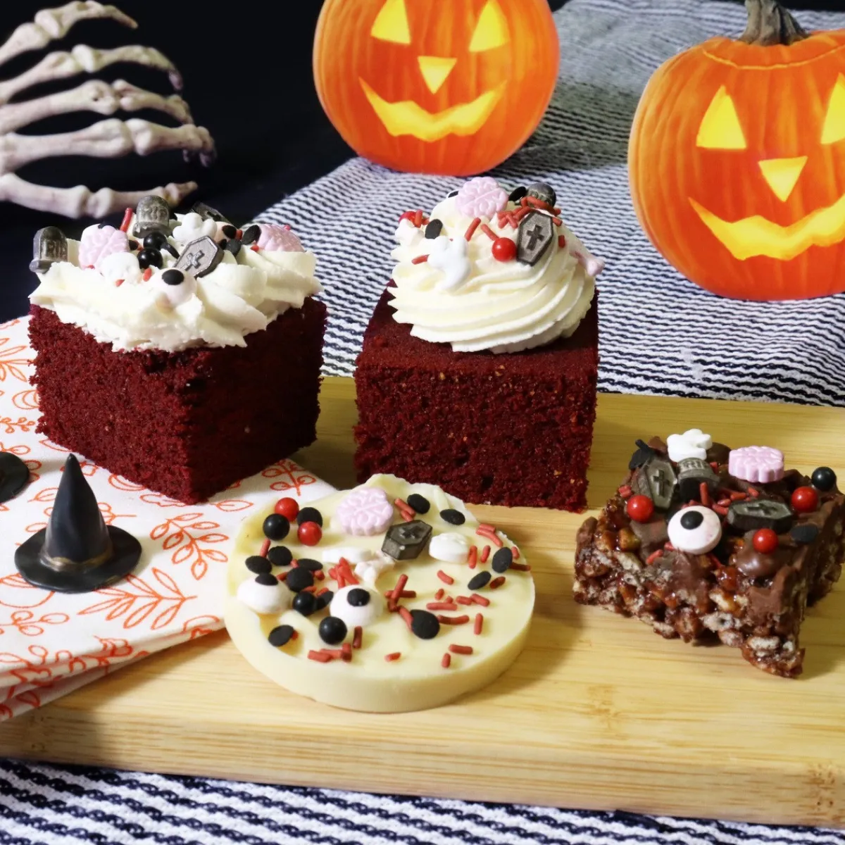 PME Halloween Graveyard Sprinkle Mix (Out of the Box) 60g New